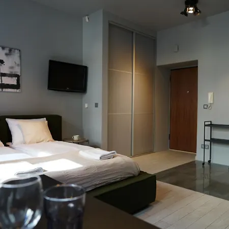 Wawel Castle Free Parking By Citybeat